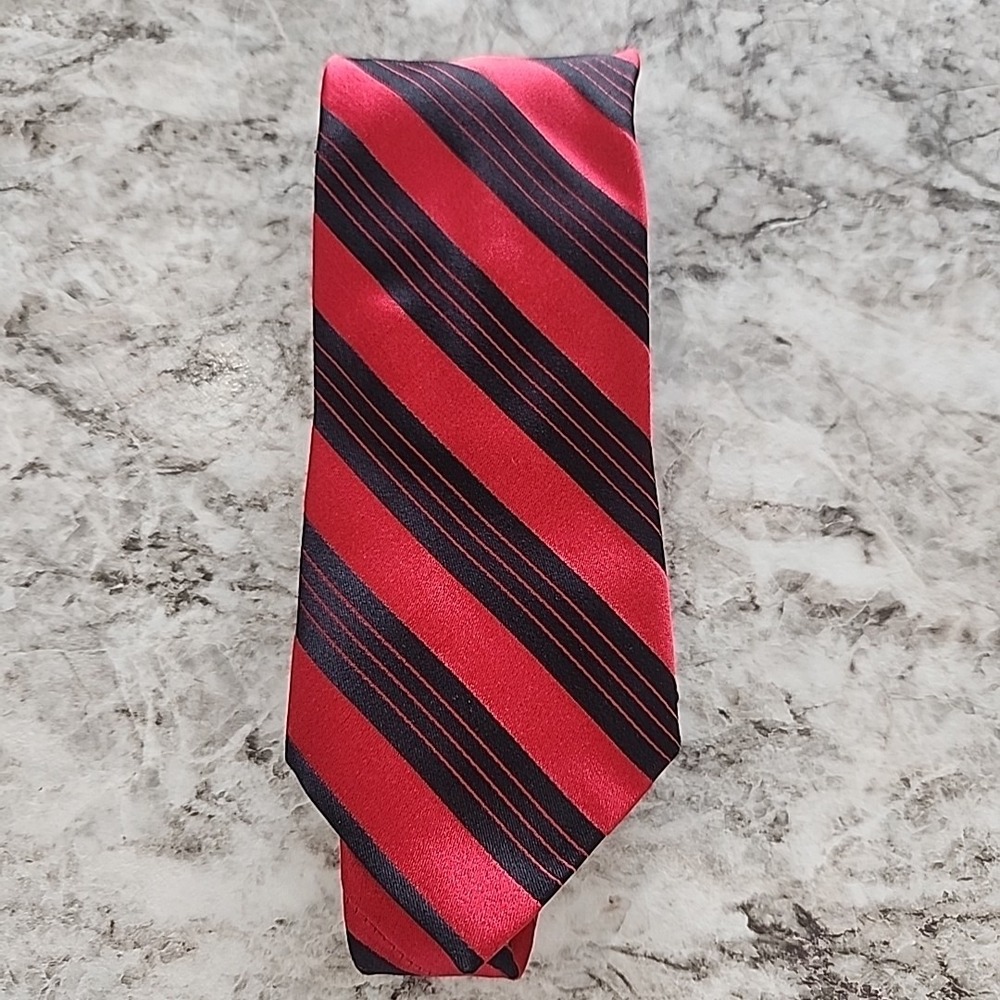 Paul Fredrick Silk Tie Red And Navy Stripe